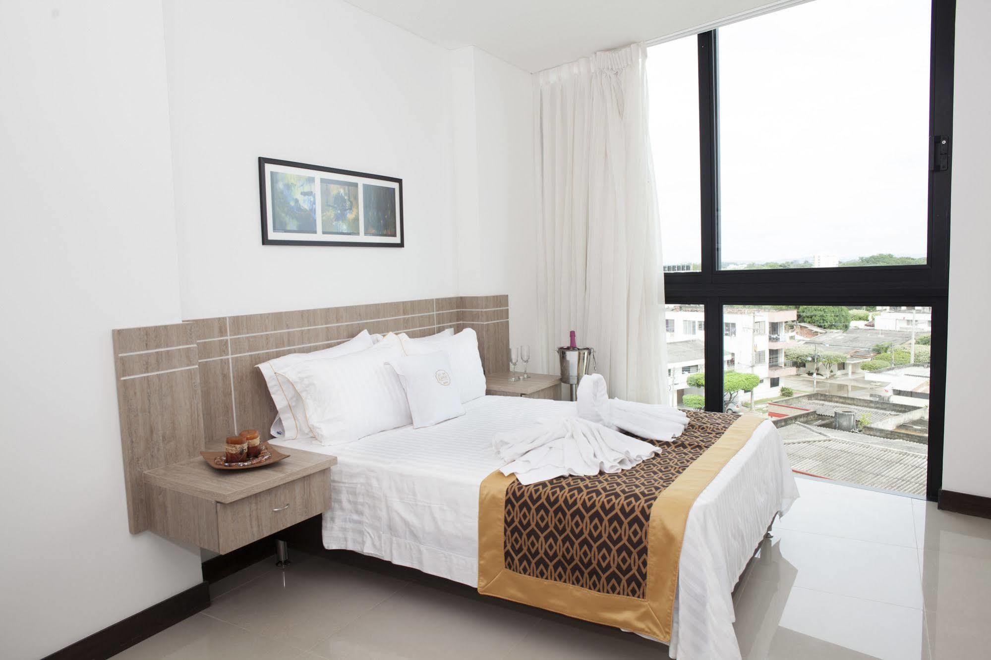 Hotel Cinco Montería Esterno foto